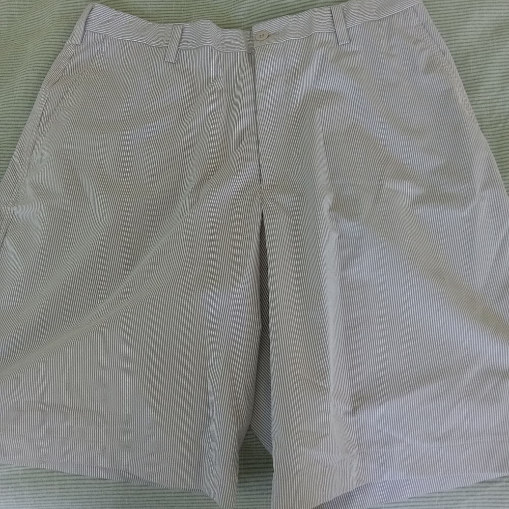 Nike golf shorts
